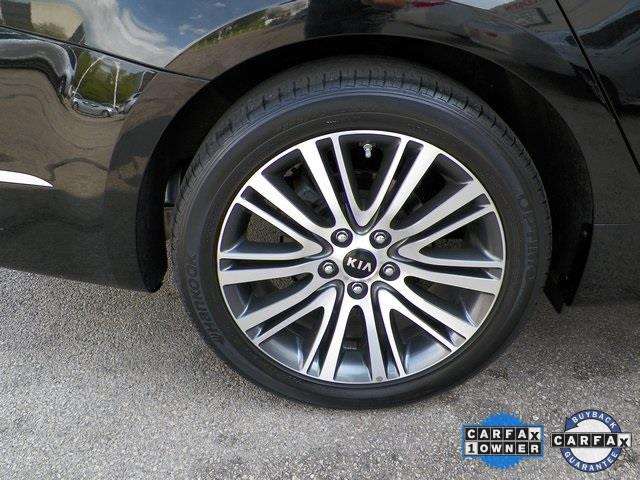 2014 Kia Cadenza Premium 4dr Sedan